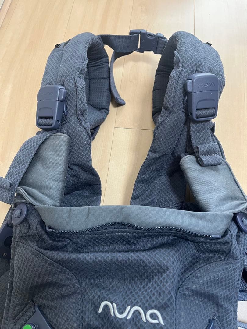nuna cudl clik 抱っこ紐　ヌナ