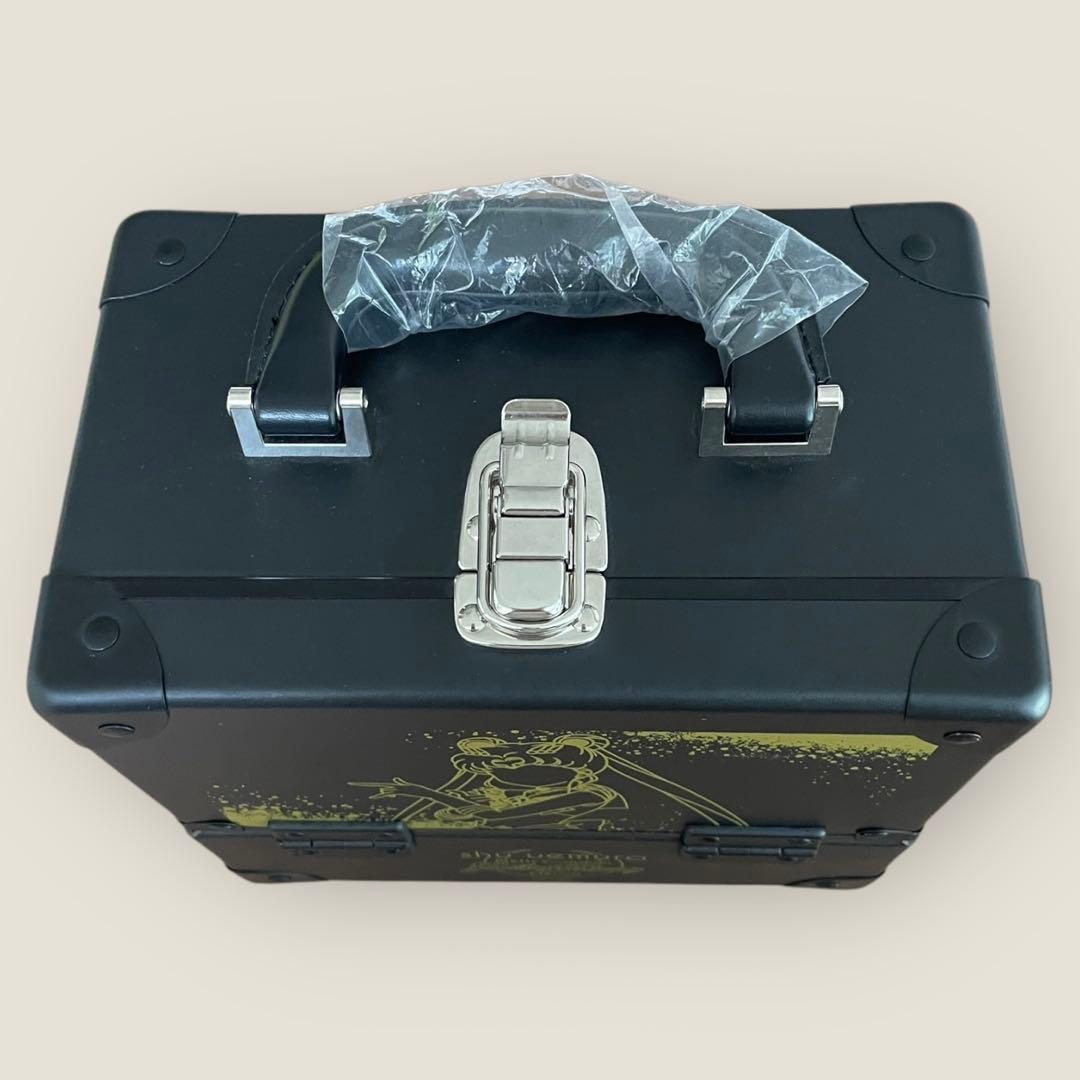 シュウ ウエムラ 美少女戦士セーラームーンEterna メイクアップボックス