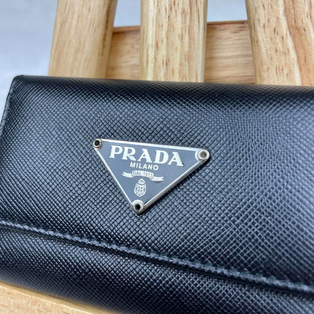 極美品✨プラダ✨6連キーケース✨三角ロゴ刻印✨サフィアーノレザー✨黒✨男女兼用