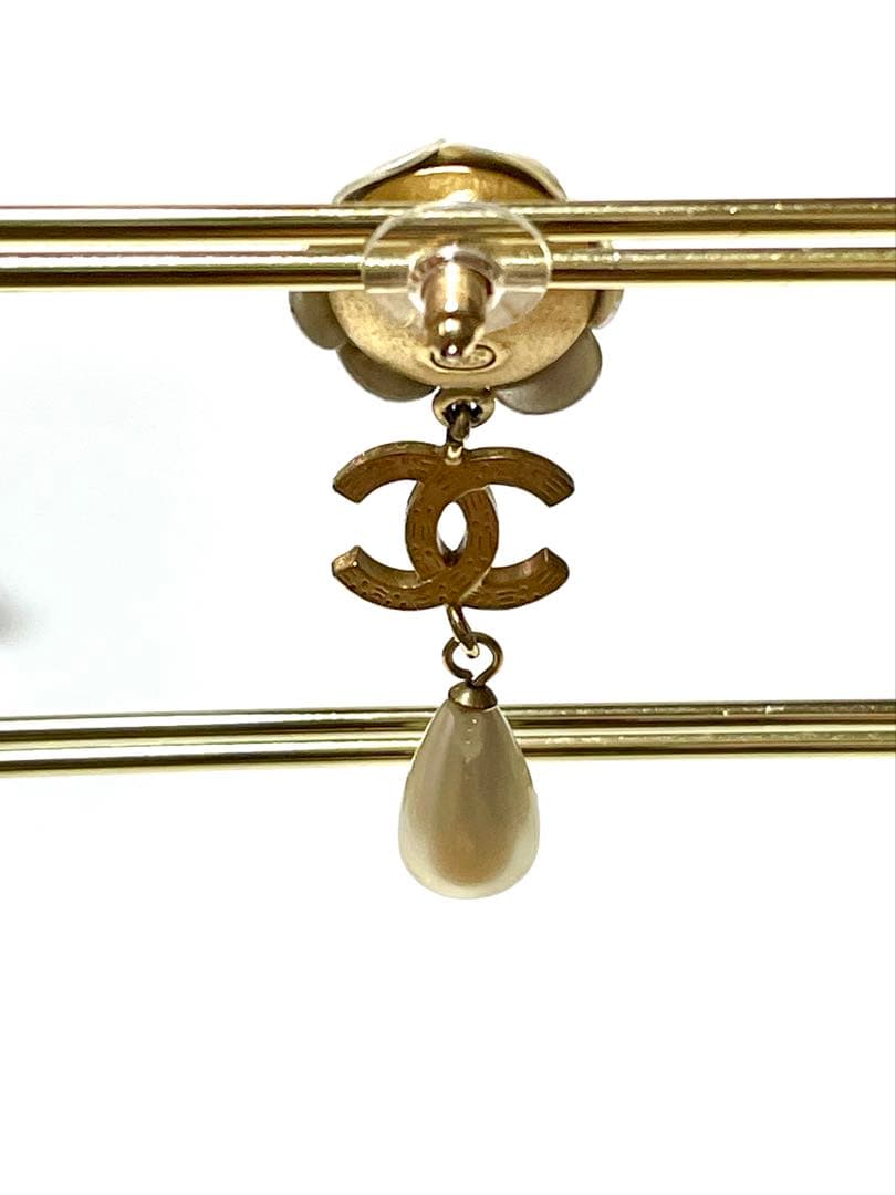 正規品CHANELフラワースウィングピアス片方