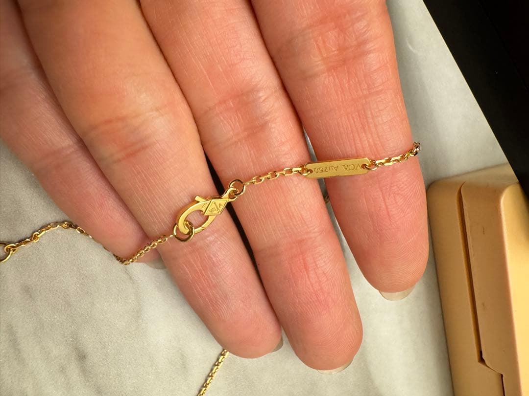 ブラックストーンネックレス