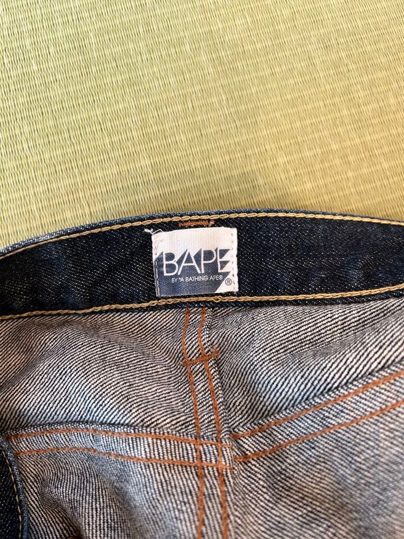 BAPE バックプリント ストレートデニム