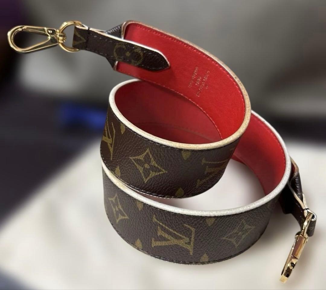 LOUIS VUITTONモノグラム LVショルダーストラップ