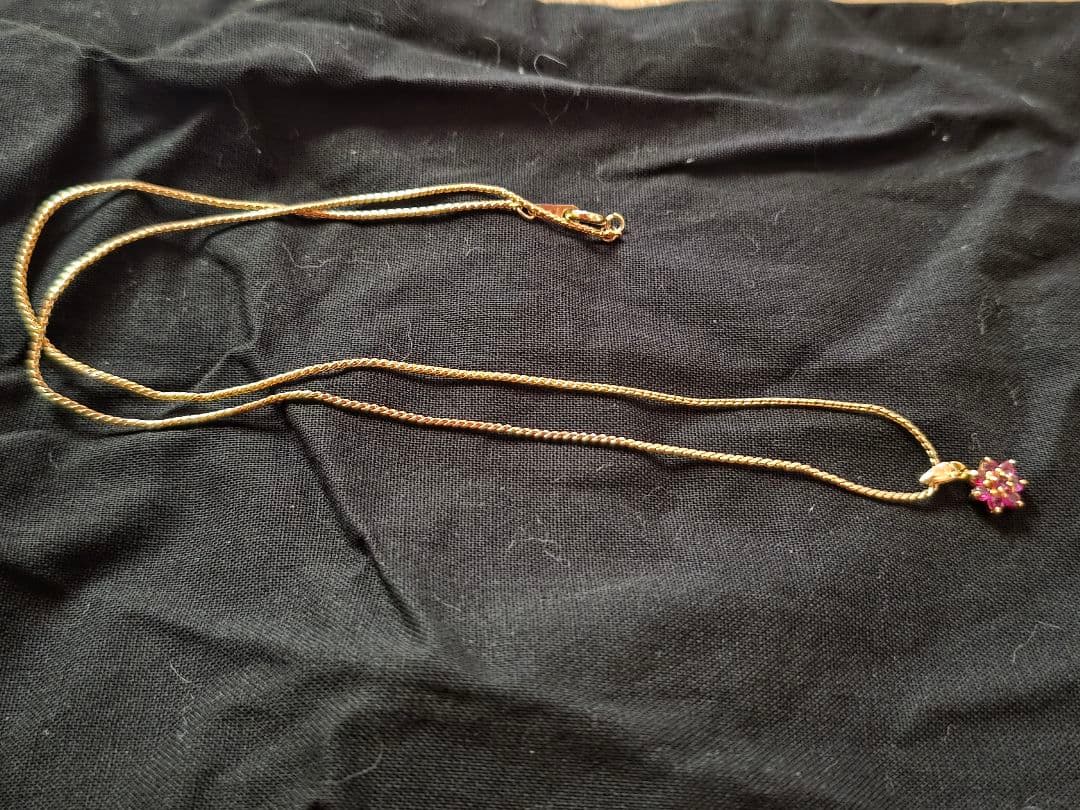 花形ペンダント ネックレス　チェーン1８kGF　バチカン1８k