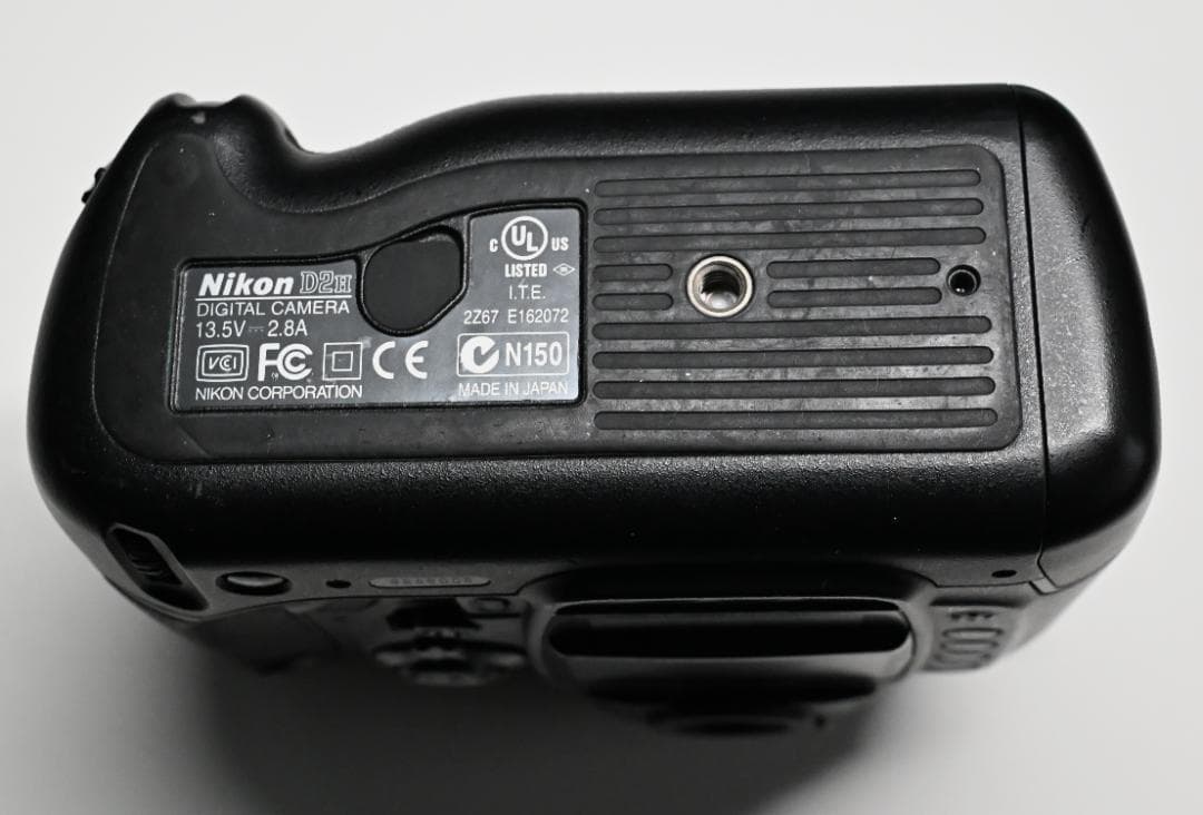 デジタルカメラ Nikon D2H