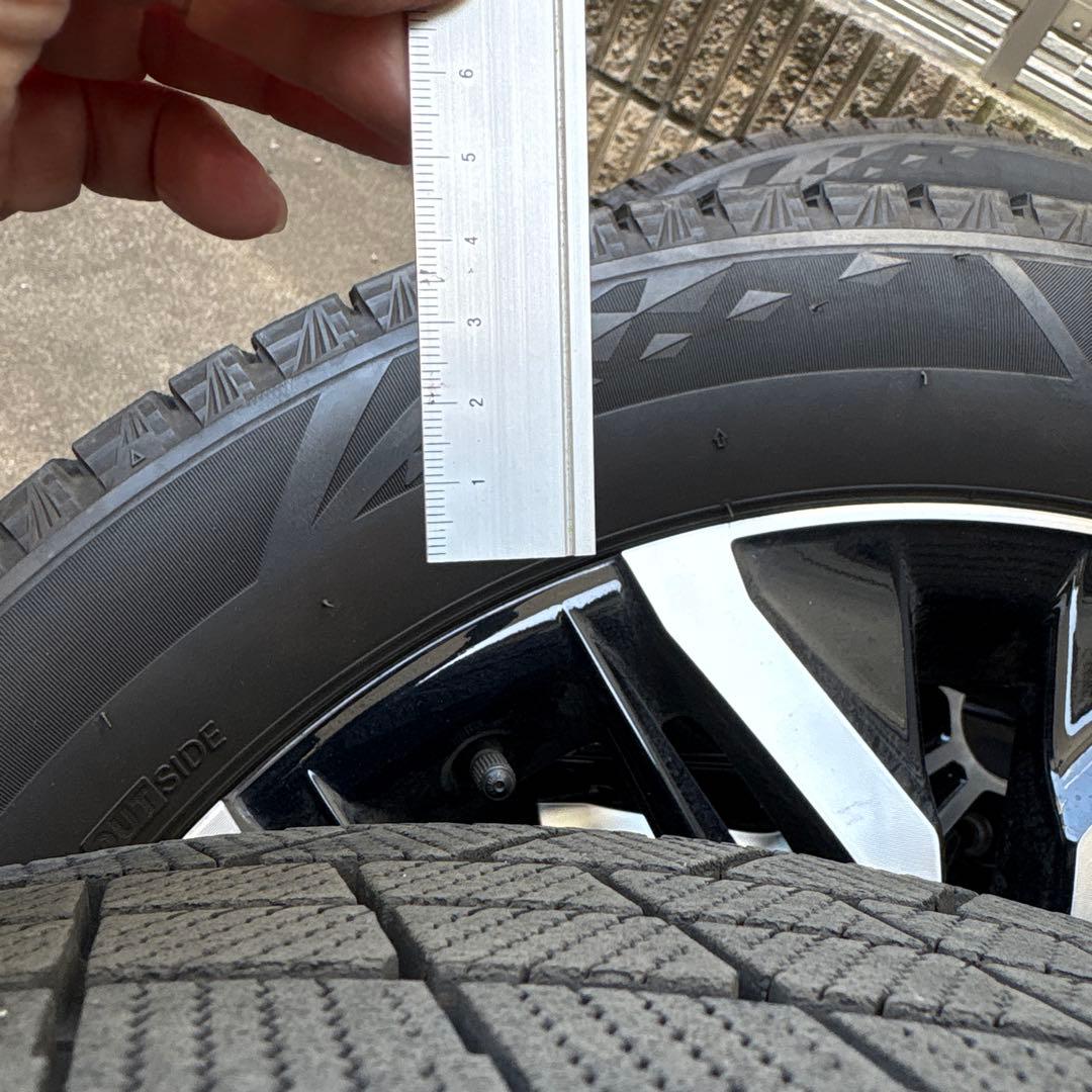 備品:クラウンクロスオーバーアルミホイールスタッドレスタイヤ 225/55/19