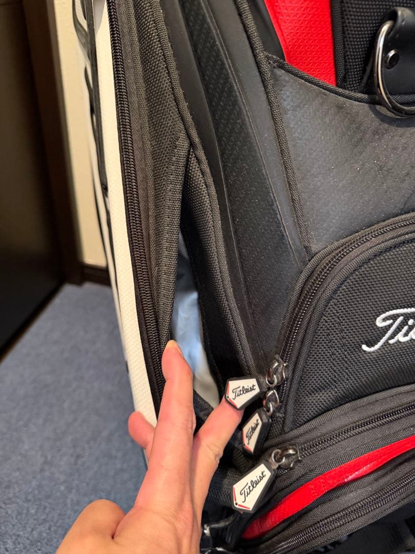 【1番人気】タイトリスト　ツアーキャディバッグ