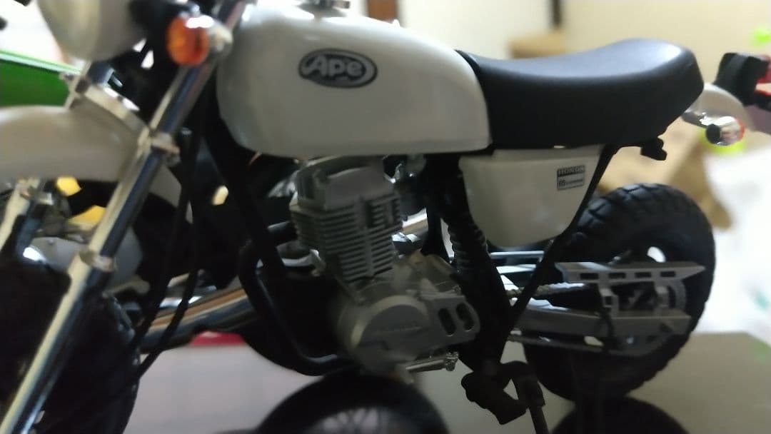 バイクプラモデルエイプ製作用依頼用 エイプのみの販売。KH400は付きません。