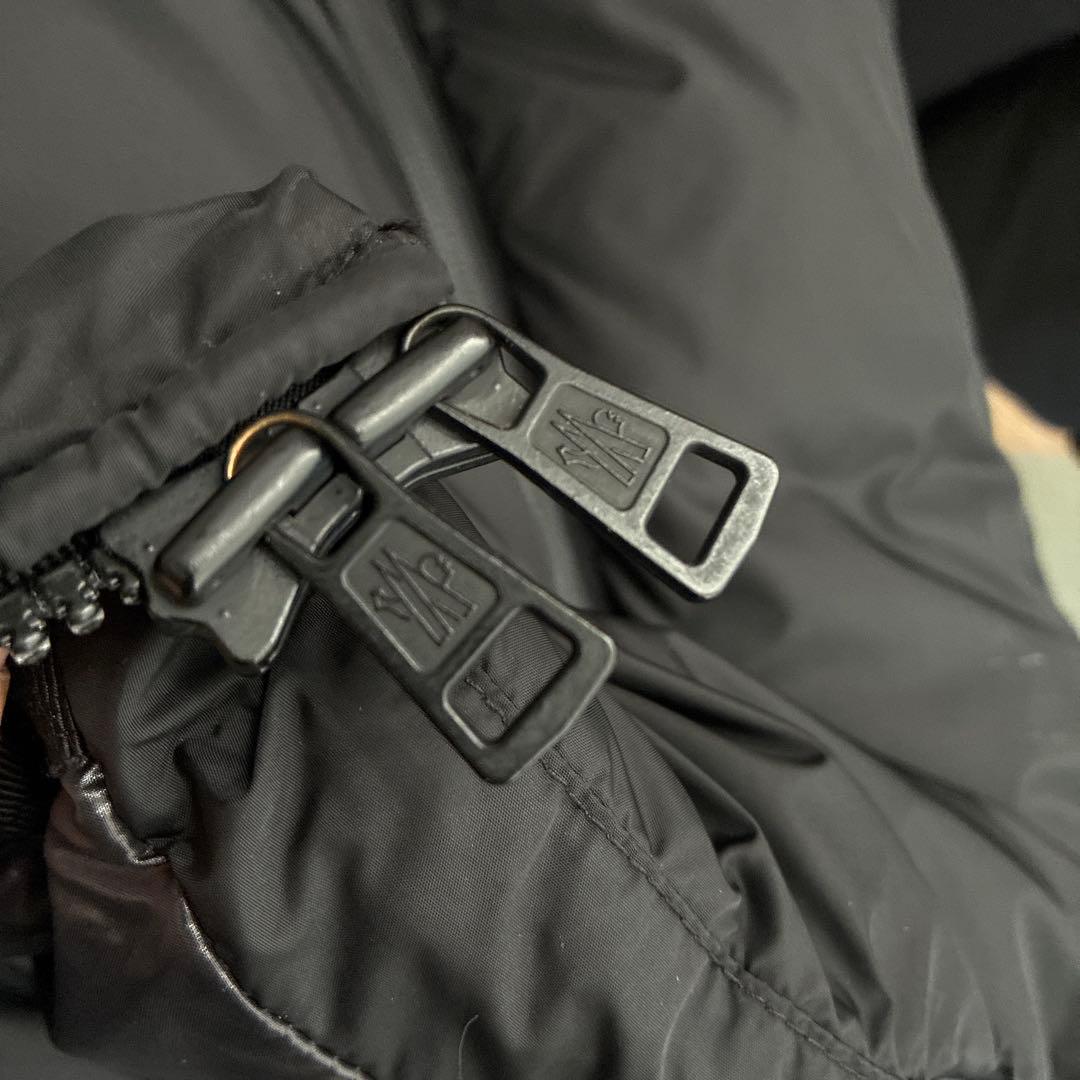 ジャケット・アウター MONCLER Montcla Nylon Down Jacket