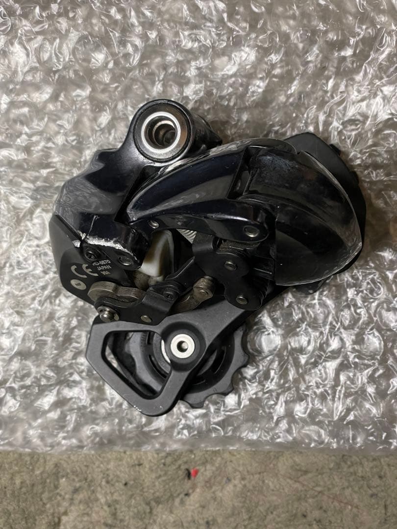 SHIMANO ULTEGRA RD-6870ss Di2 11s 中古