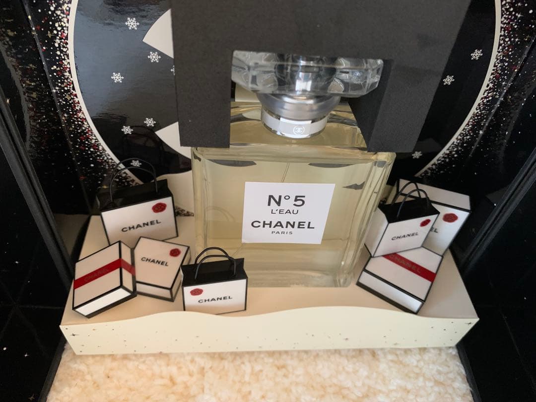 貴重✨新品未使用✨限定CHANELクリスマスコフレ✨No.5ロー香水100ml