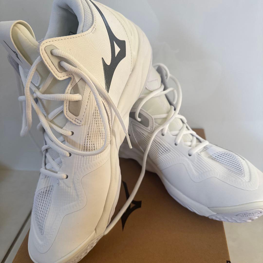 Mizuno バレーボールウェーブモーメンタム3MID