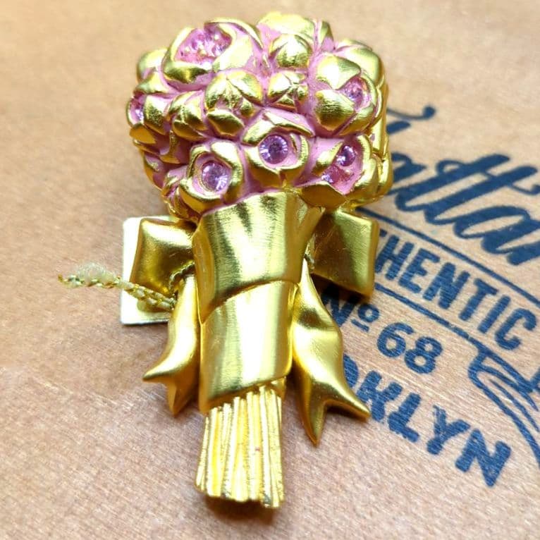 エスティローダー 練り香水 ブーケデザイン 元箱付き ピンクとゴールド