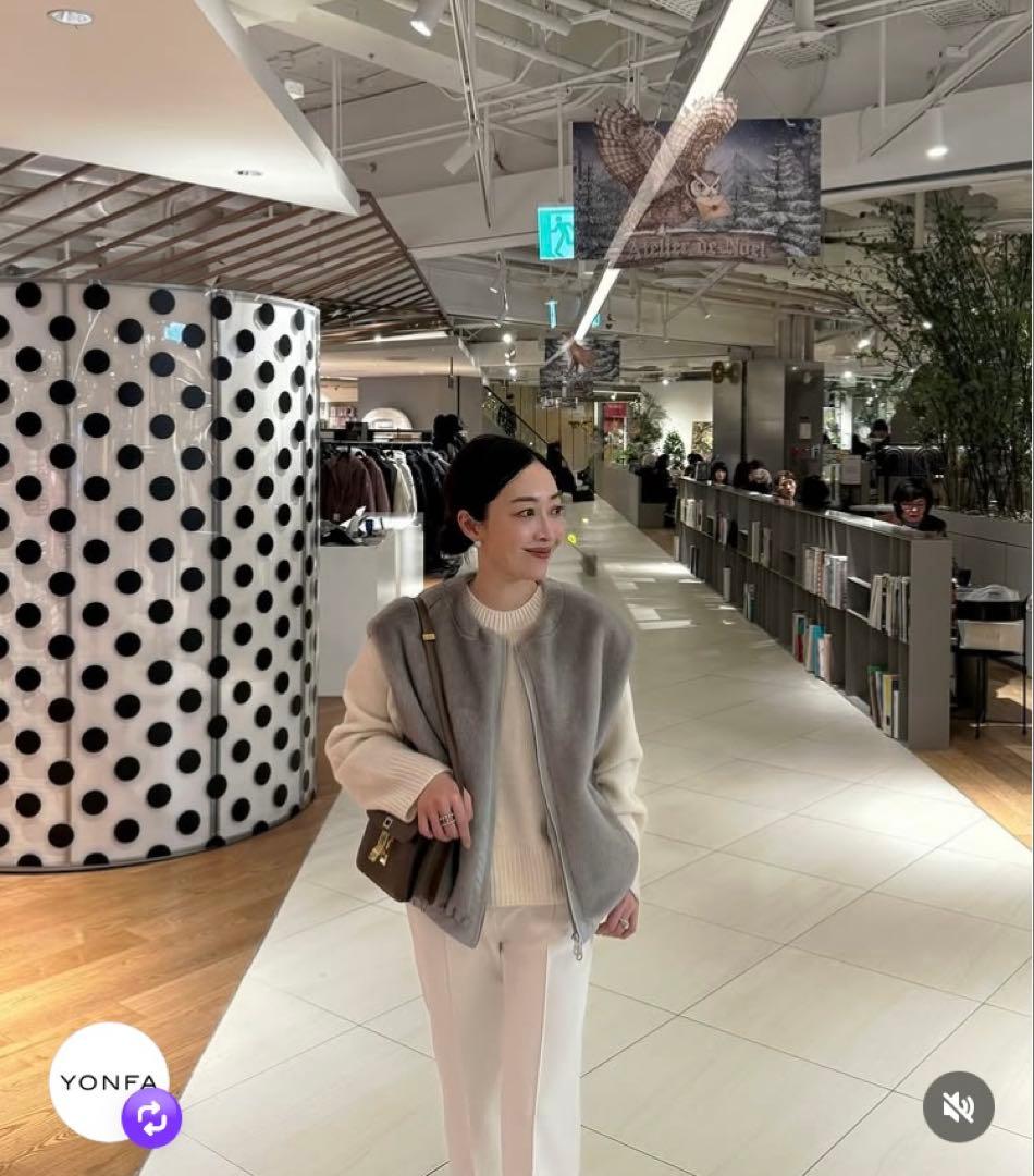 新品YONFA ヨンファ HAPPYBAG限定商品ファーベスト　タグ付き