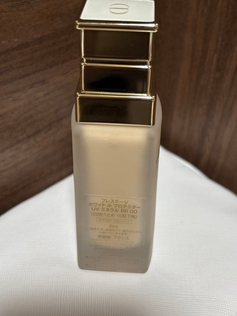 ディオール プレステージ ホワイト ル プロテクター UV ミネラル　BB 00