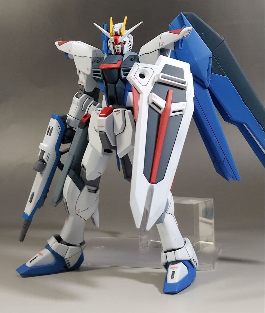 HG HGUC フリーダムガンダム 改修 全塗装 完成品 SEED