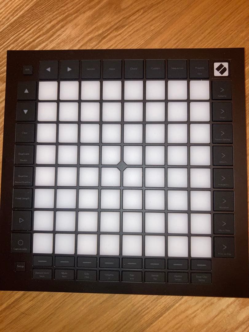 NOVATION Launchpad Pro MK3 MIDIパッド