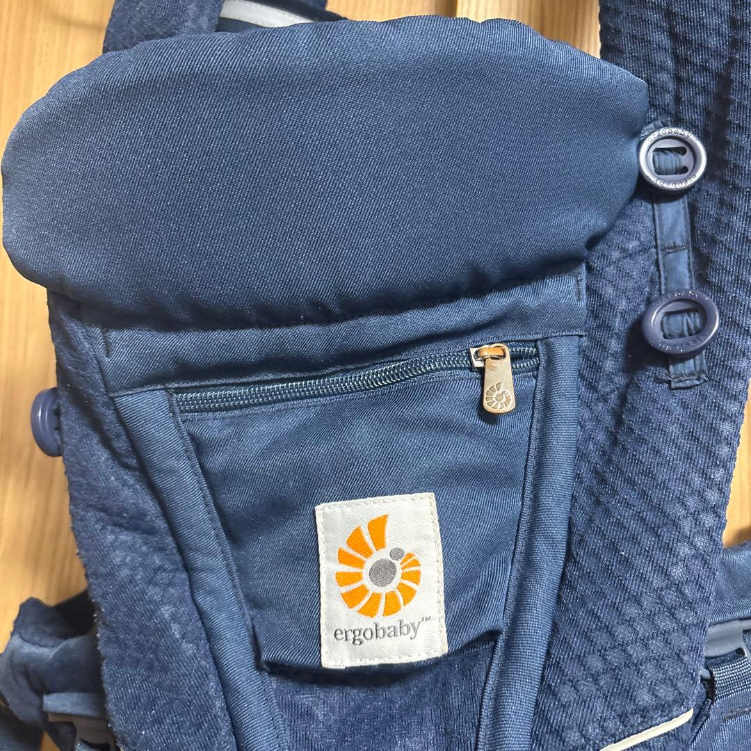 値下げ！エルゴオムニブリーズ　ミッドナイトブルー　ergobaby 抱っこひも