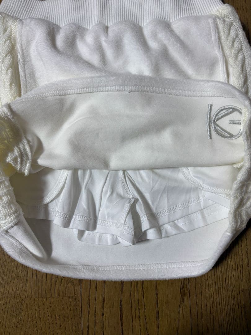 ゴルフウェア　レディース　セットアップ