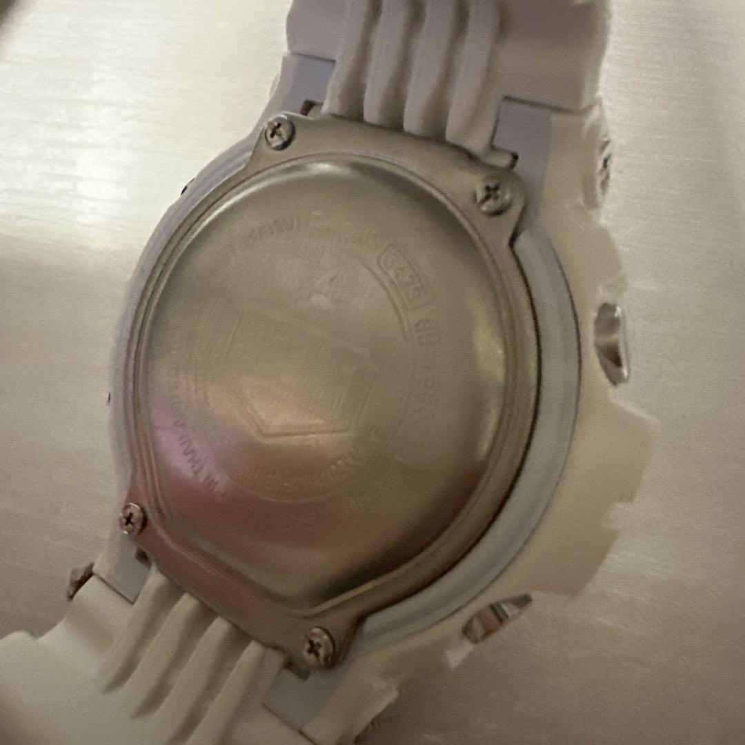 G-SHOCK GD-X6900 FB-7JF ホワイトXブラック