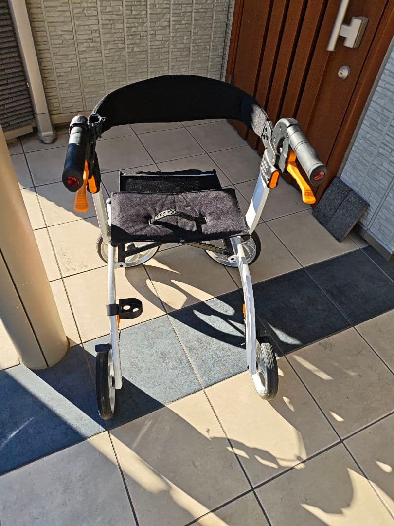 折りたたみ式歩行器 ホワイトオレンジ