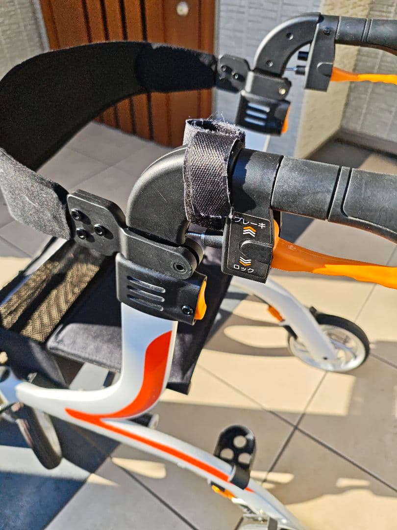 折りたたみ式歩行器 ホワイトオレンジ