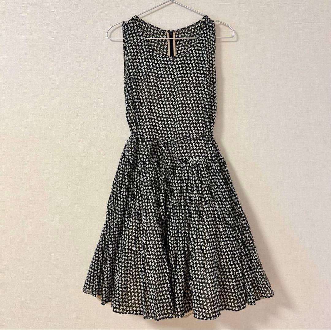 美品⭐︎RED VALENTINO ノースリーブワンピースドレス