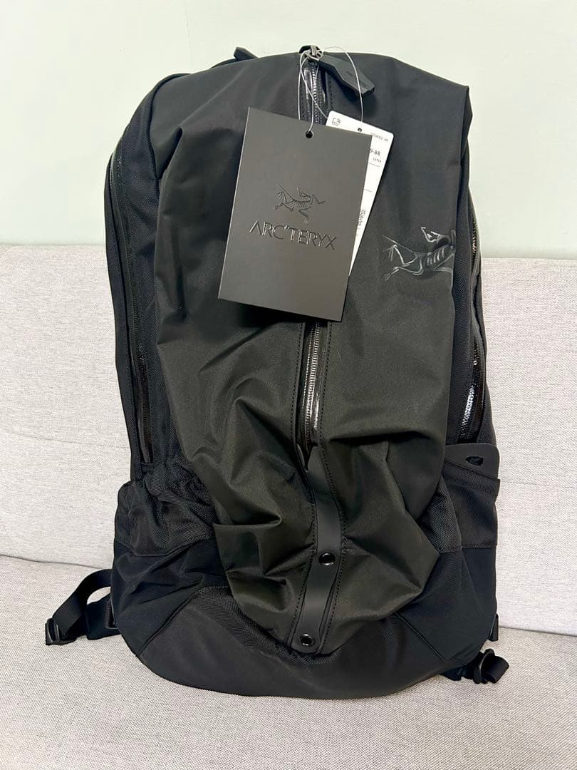 【新品】Arc’teryx アークテリクス アロー22 ブラック 希少