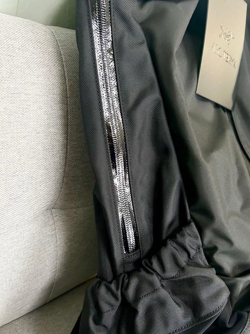 【新品】Arc’teryx アークテリクス アロー22 ブラック 希少