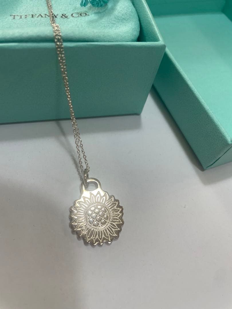 Tiffany & Co. ひまわりモチーフネックレス