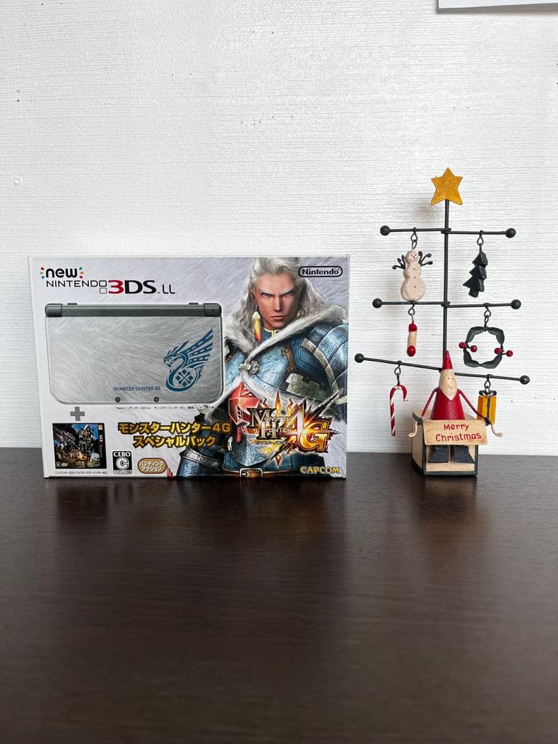 Newニンテンドー3DS LL モンハンモデル 完動品　ソフト付き