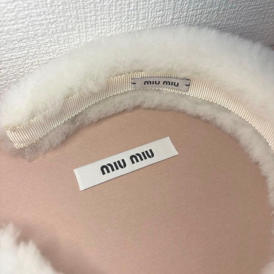 ミュウミュウ miumiu ホワイト ムートン ファー カチューシャ ヘア 白
