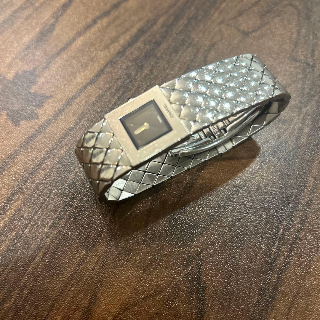 CHANEL シルバー クォーツ時計　マトラッセ