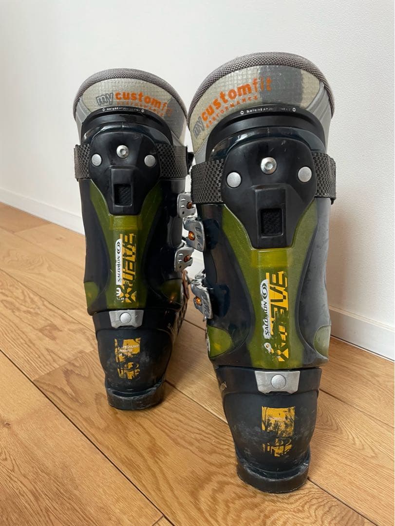 SALOMON スキー用ブーツ 男性用　Xwave