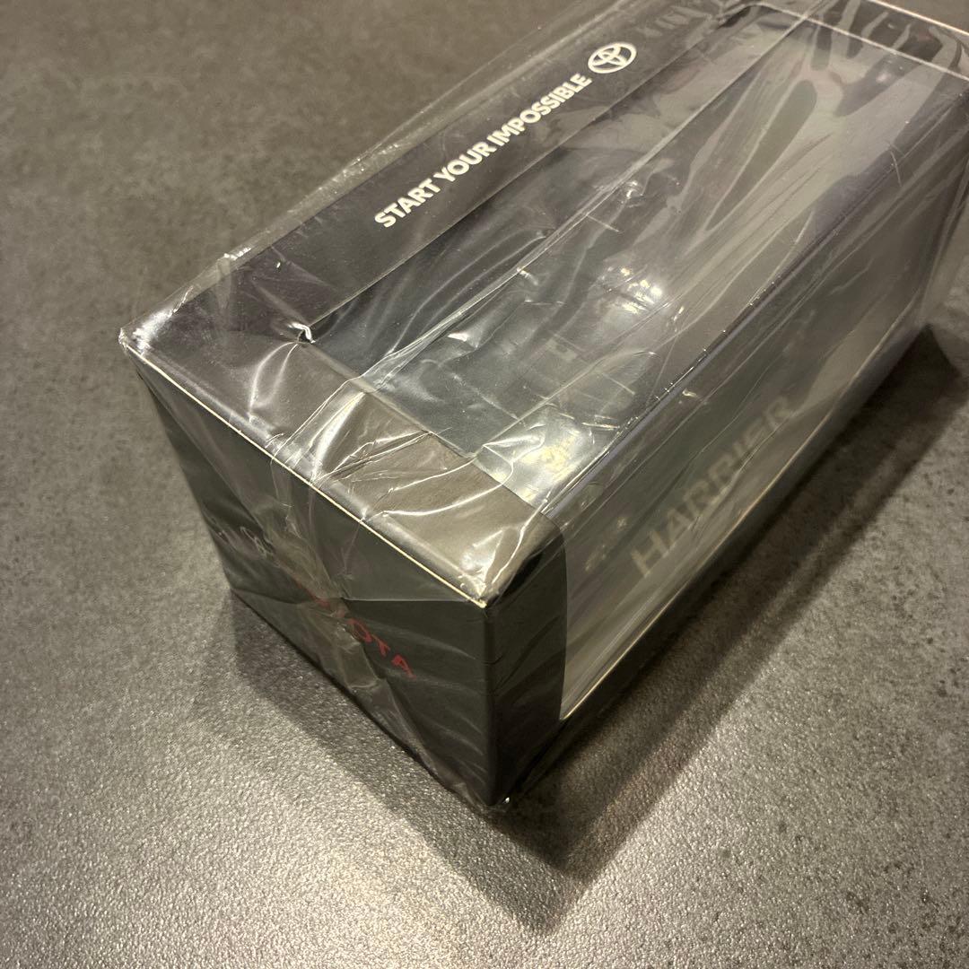 R*読様 トヨタ 1/30 ハリアー プレシャスブラックパール 新品未使用