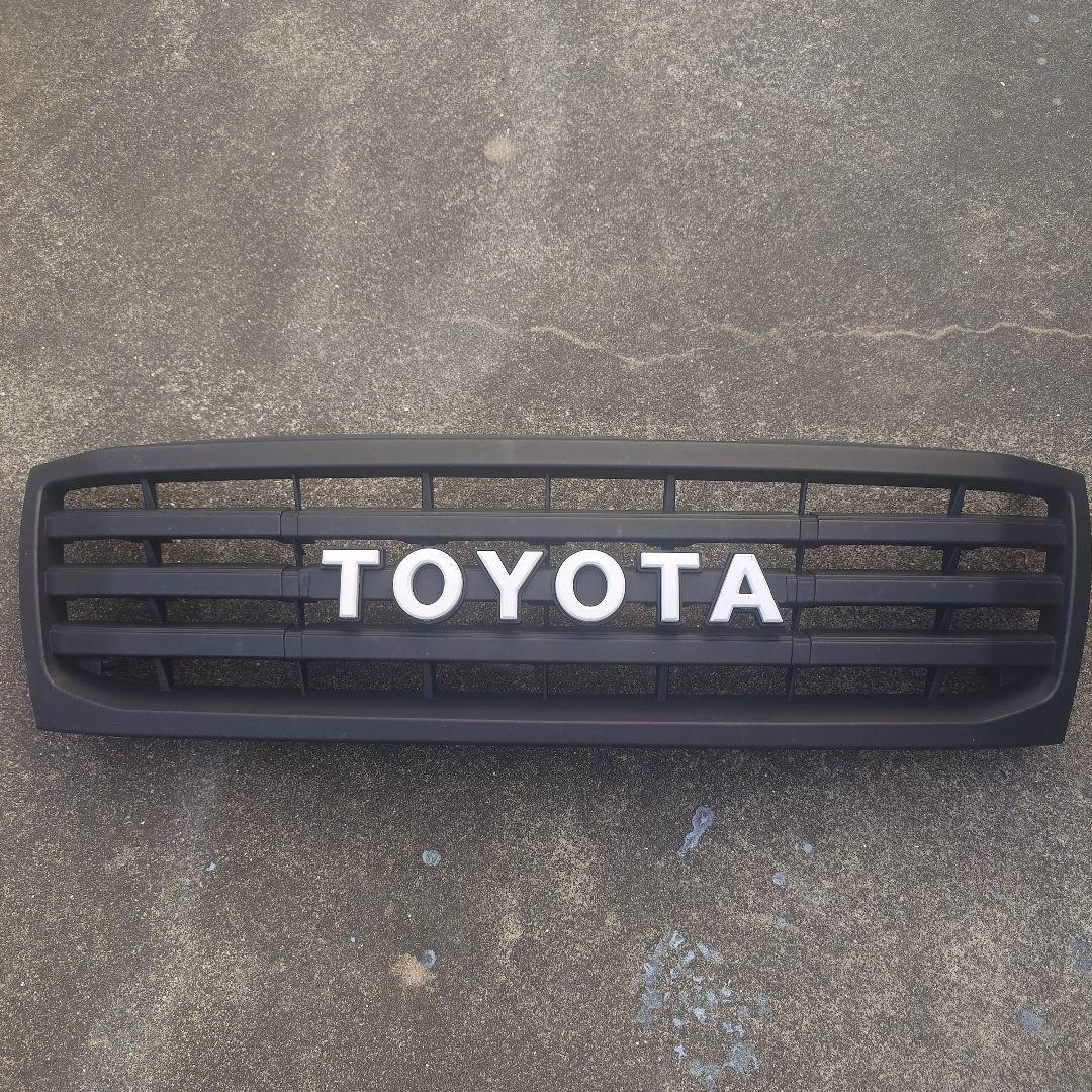 ランドクルーザー100　TOYOTA グリル