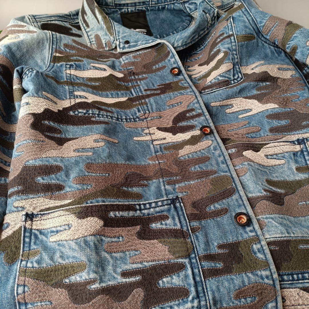 デンハム　カモフラージュ柄　デニムジャケット　Mサイズ