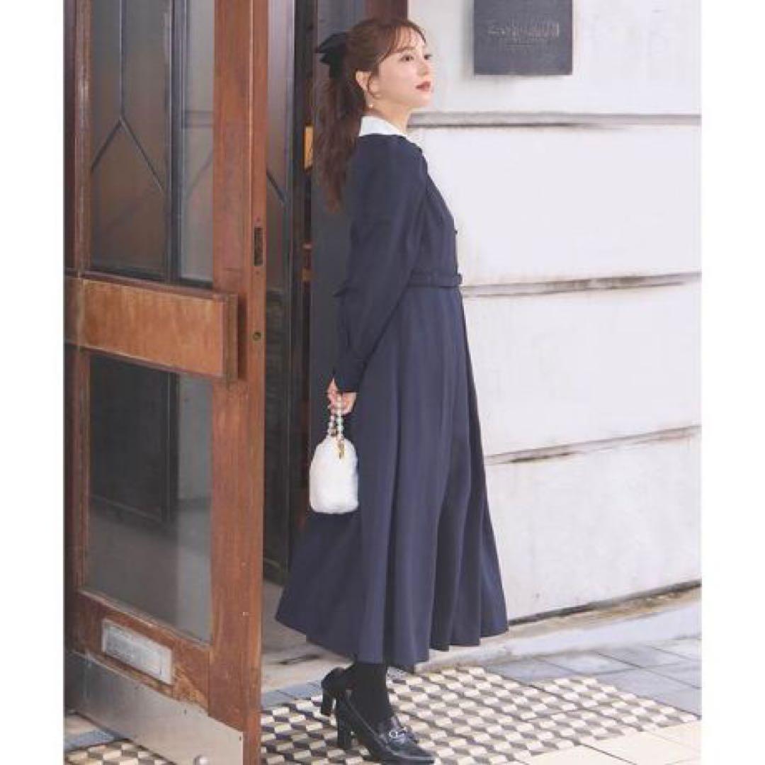 完売Swingle バイカラー衿パイピングタックフレアシャツワンピース ネイビー