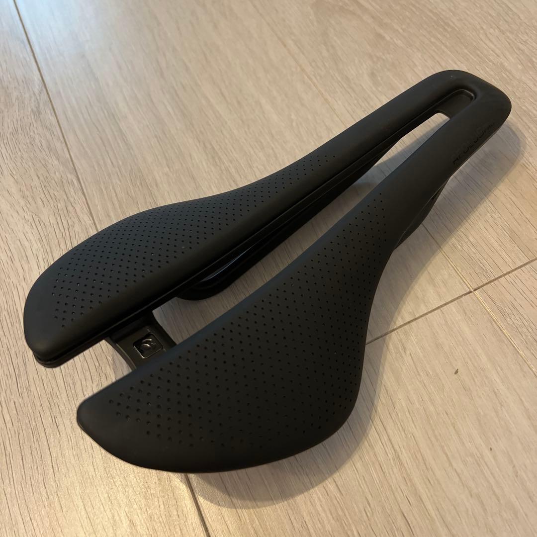 【新品】BONTRAGER AEOLUS PRO サドル 145mm