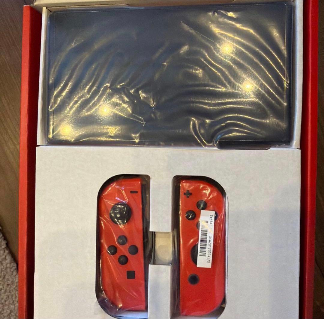 美品　任天堂Switch有機EL マリオレッド