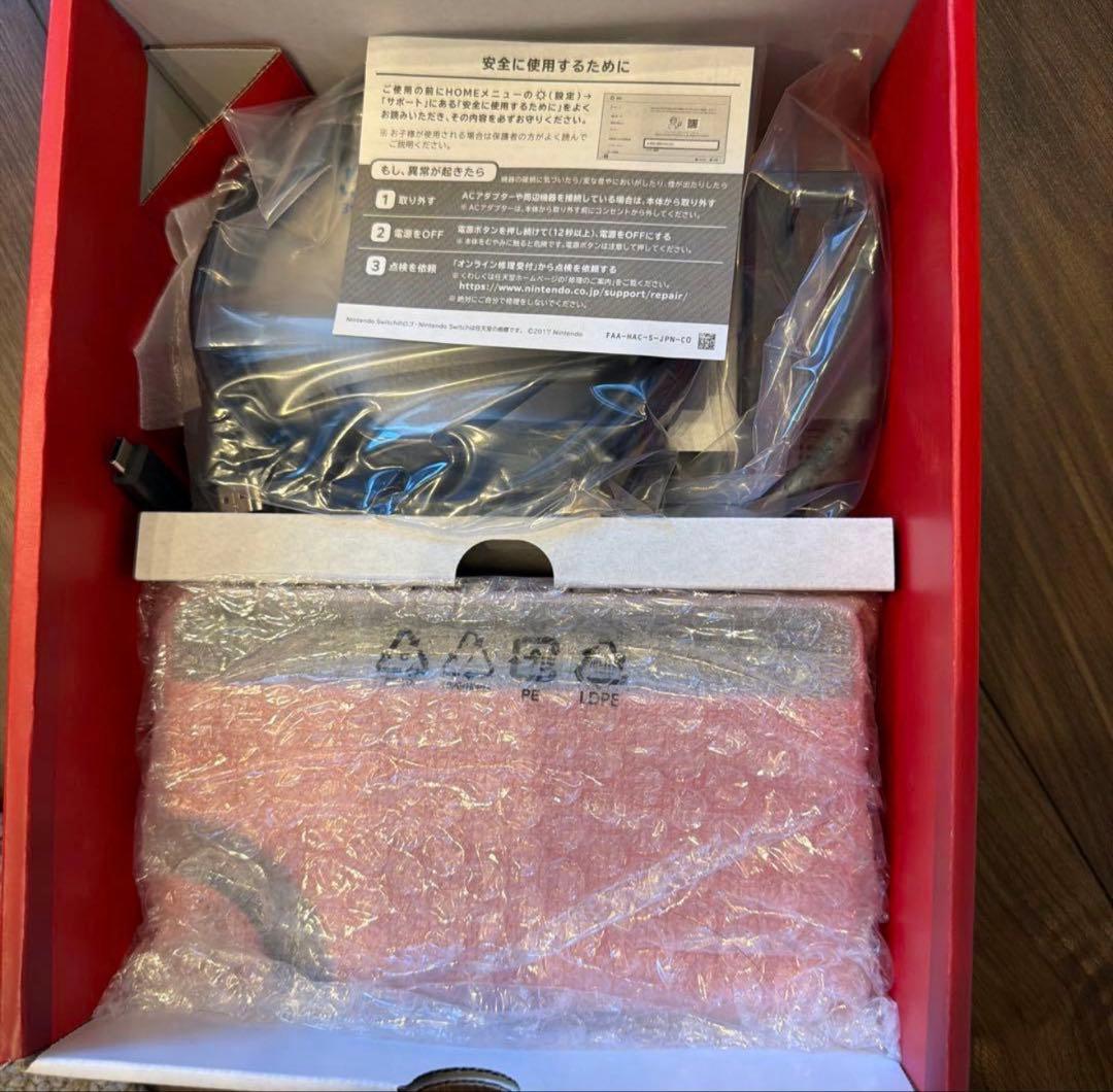 美品　任天堂Switch有機EL マリオレッド
