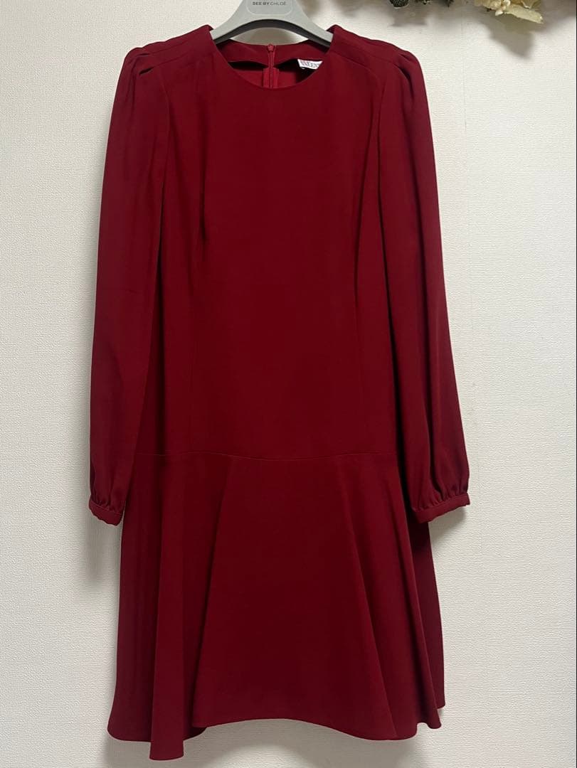 新品未使用　VALENTINO バーガンディ 長袖ワンピース