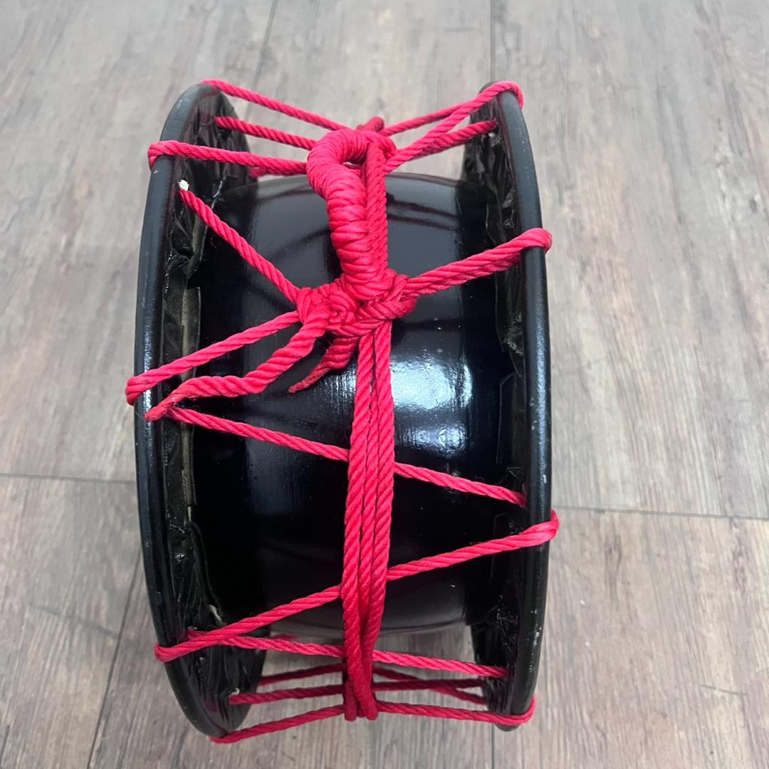 フォロー割【新品】【蔵出し】締め太鼓 牛革 和太鼓 バチ付 台付 入門用