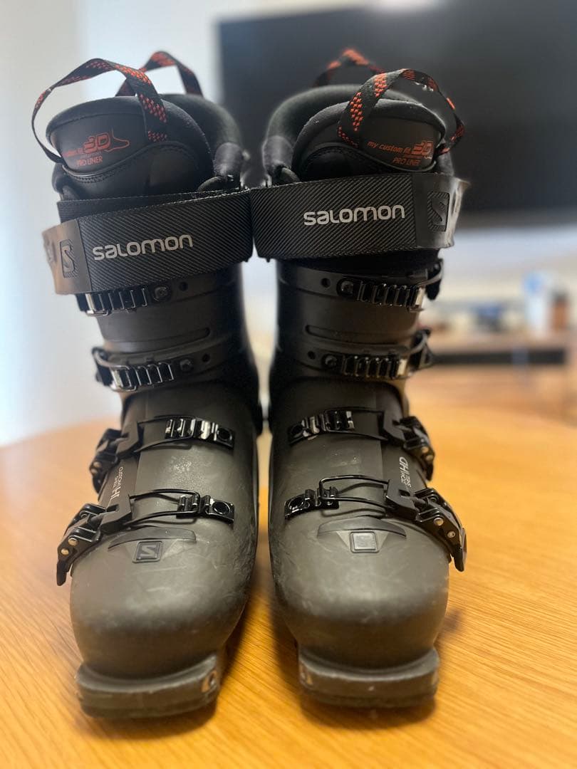 バックカントリースキー用サロモンスキーブ－ツ