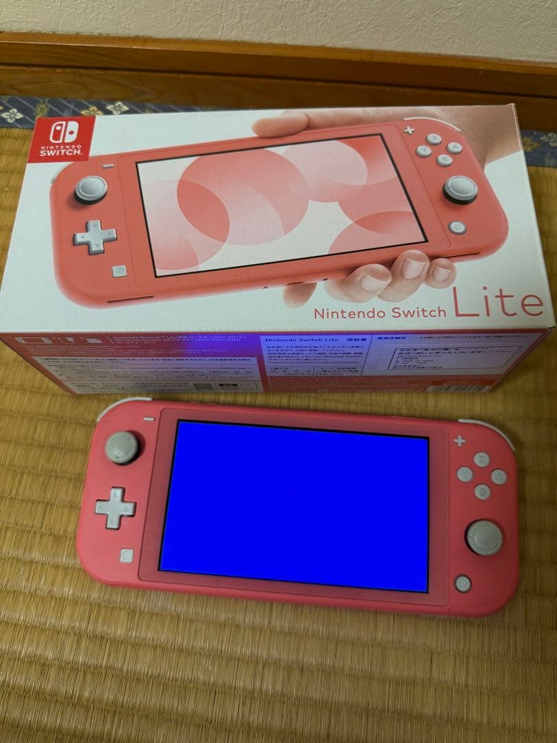 Switch lite ジャンク　コーラル