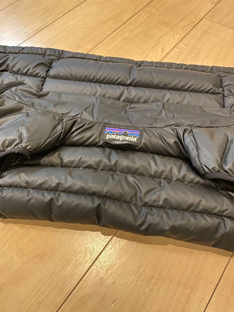 patagonia ダウンベスト ブラック