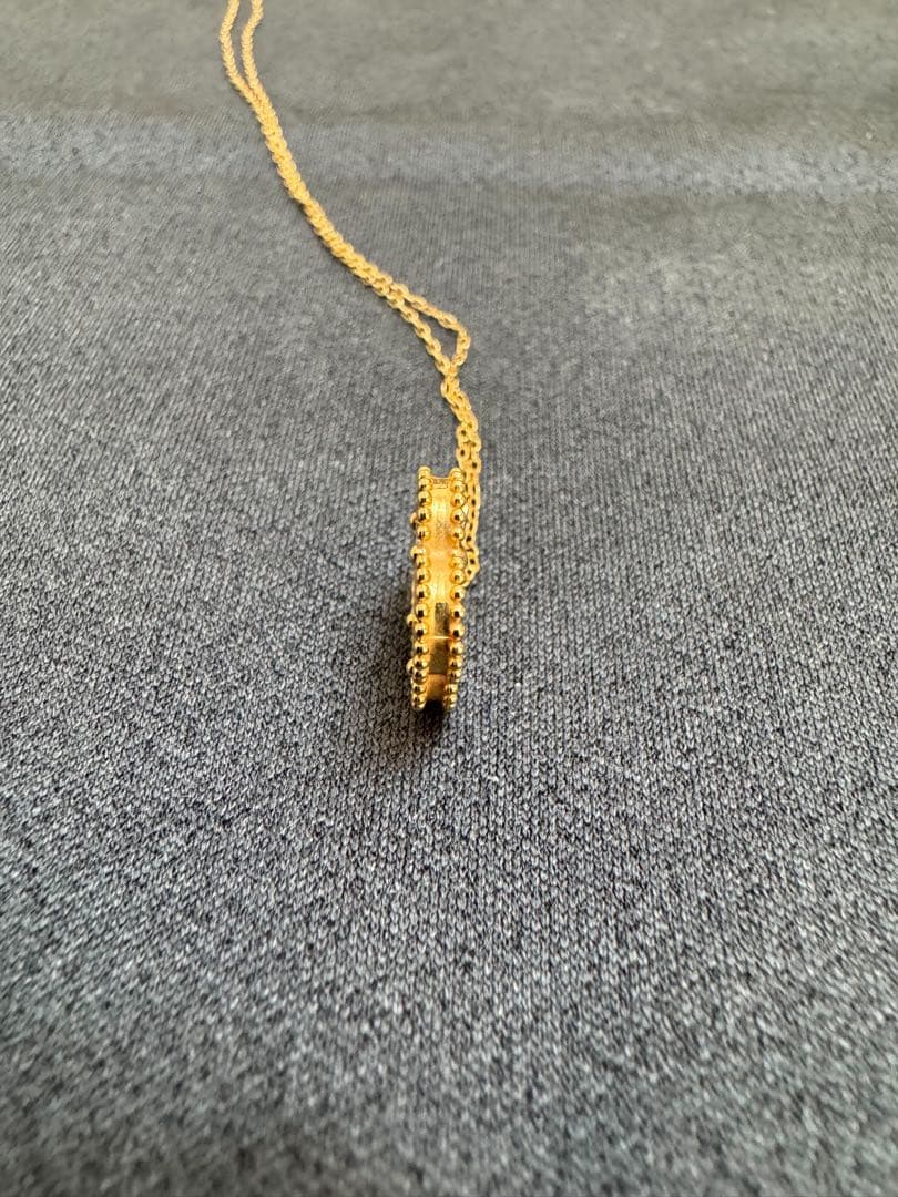 早ちゃんです。 K18 ゴールド 四つ葉のクローバーネックレス