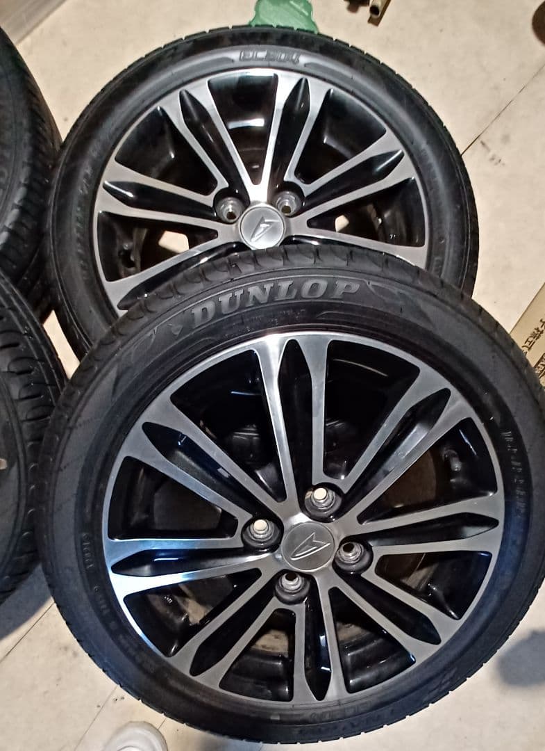 ダイハツ　タントカスタム　純正ホイール　4本