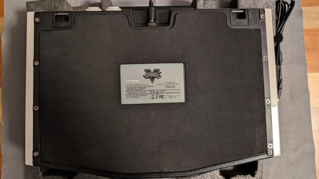 Mad Catz TE2+ SFV エディション