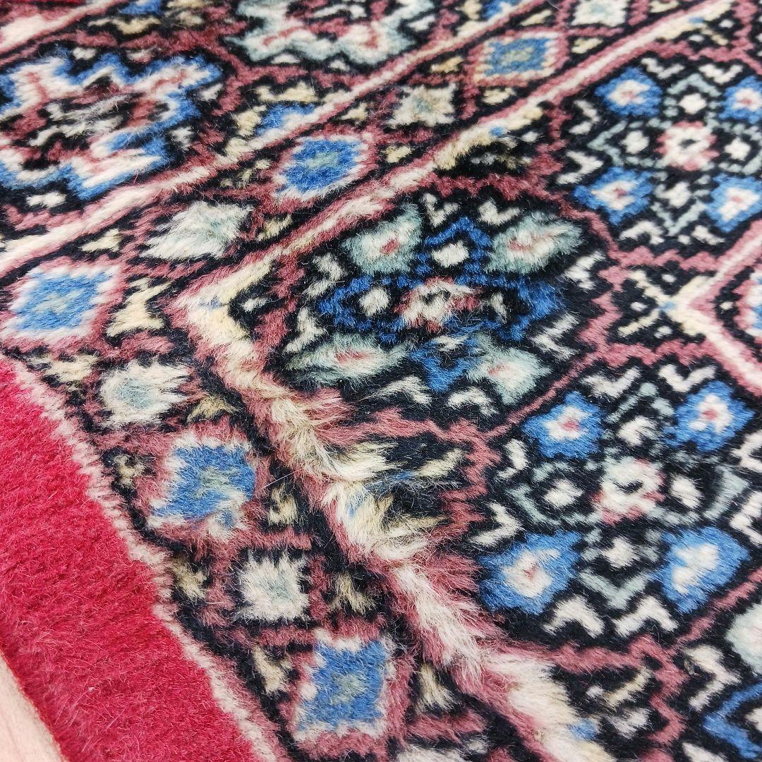 Y2270-2 パキスタン産 ウール 手織り 絨毯 120×77㎝